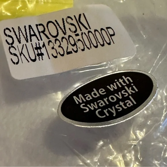 New Bracelet- made with Swarovski elements/ crystals- silver hinged bangle - Picture 15 of 15